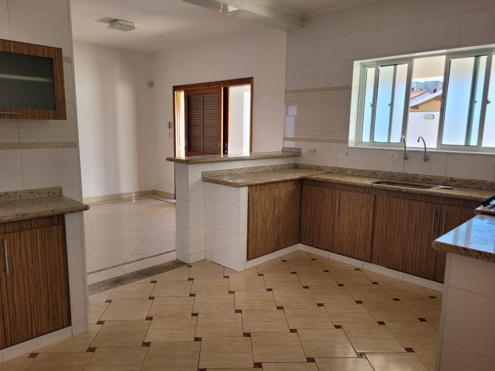 OCASIÃO, CASA NO BAIRRO STELLA